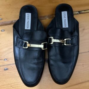 Women’s Flats